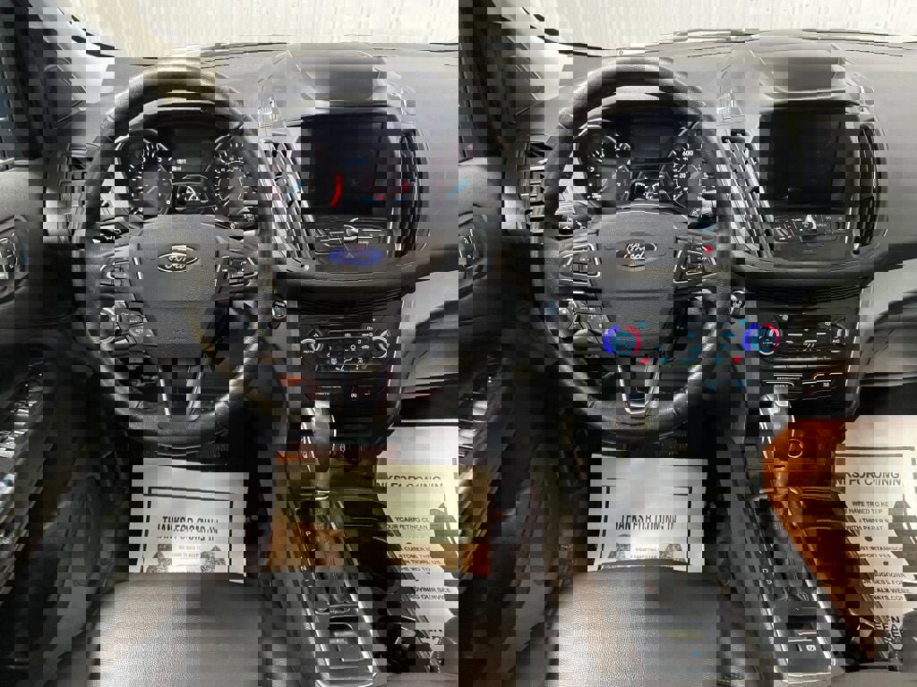 Used 2019 Ford Escape SEL image 8