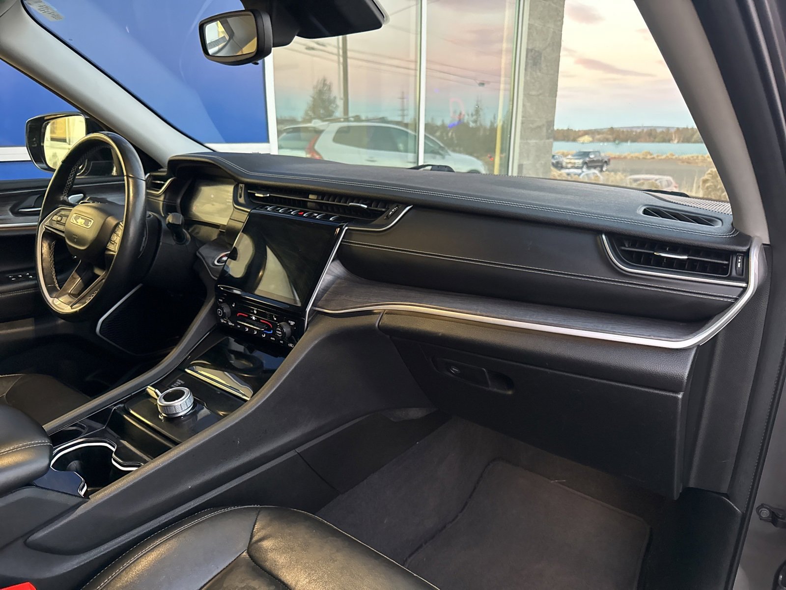 Used 2021 Jeep Grand Cherokee L Limited image 14