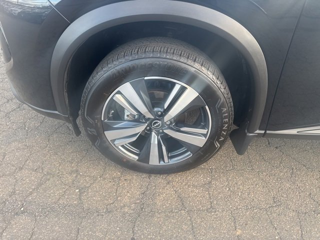 Used 2024 Nissan Rogue SL image 12