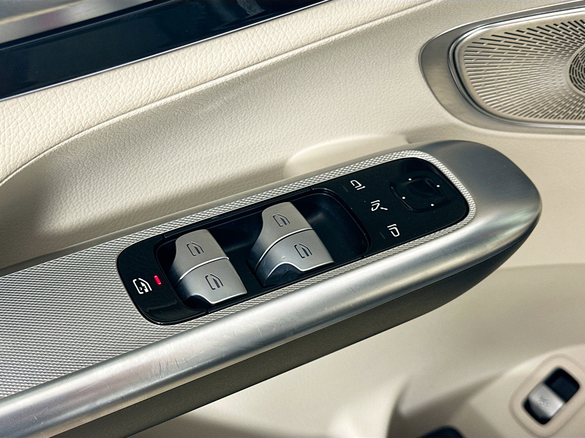Certified 2024 Mercedes-Benz GLC 300 4MATIC image 22