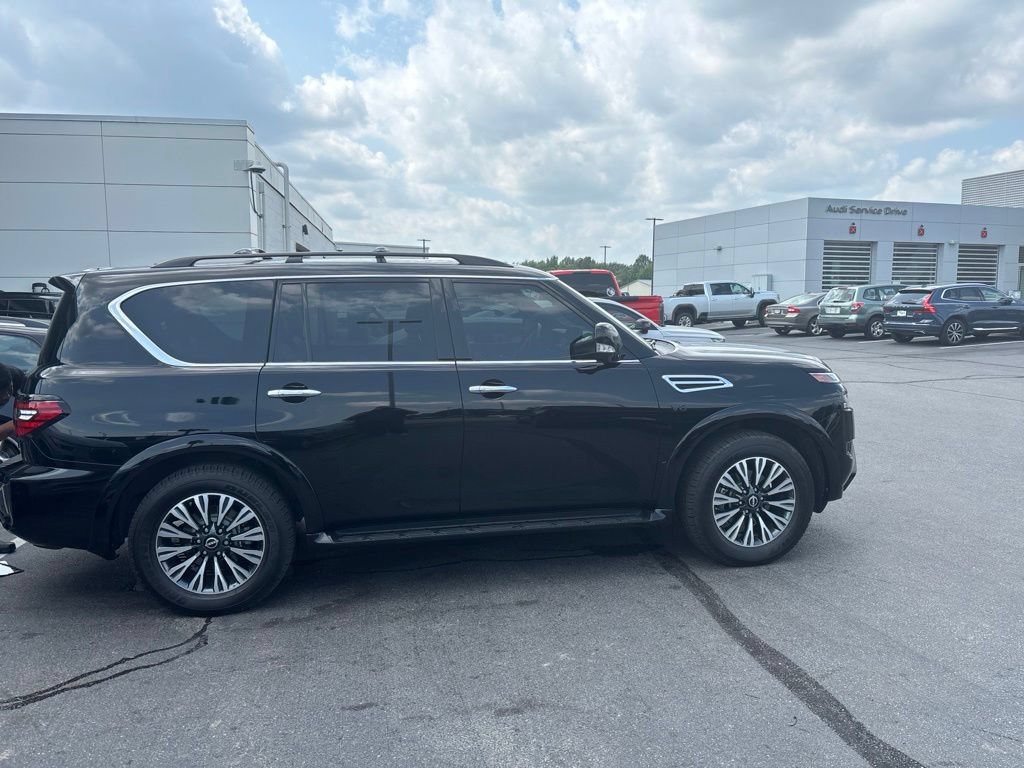 Used 2022 Nissan Armada SL w/ Midnight Edition Package AWD/4WD image 2