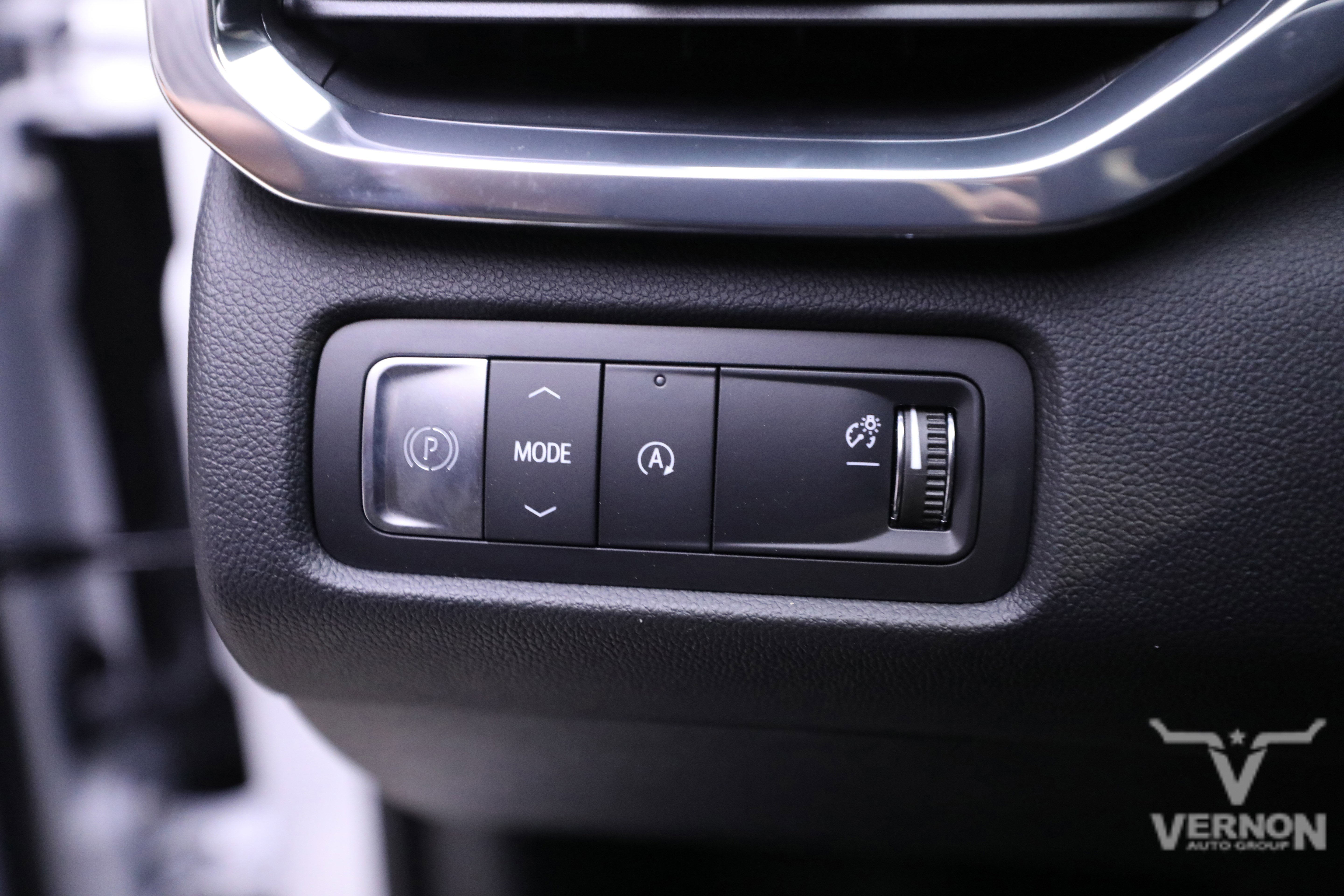 New 2025 GMC Acadia Elevation image 16