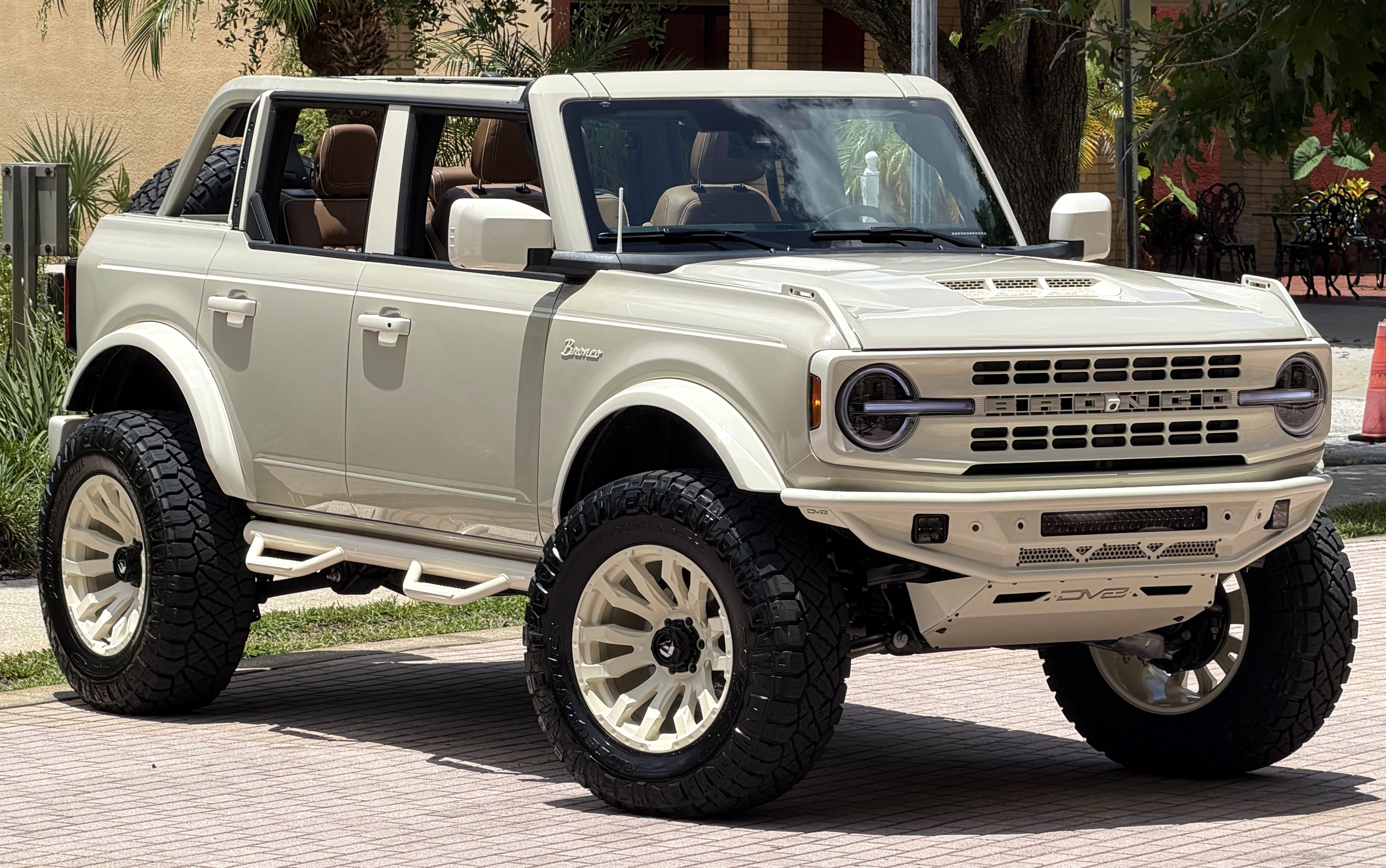 Used 2026 Ford Bronco Outer Banks AWD/4WD image 9