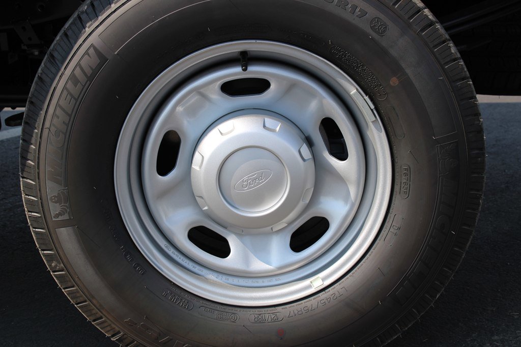 Used 2025 Ford F250 XL image 28