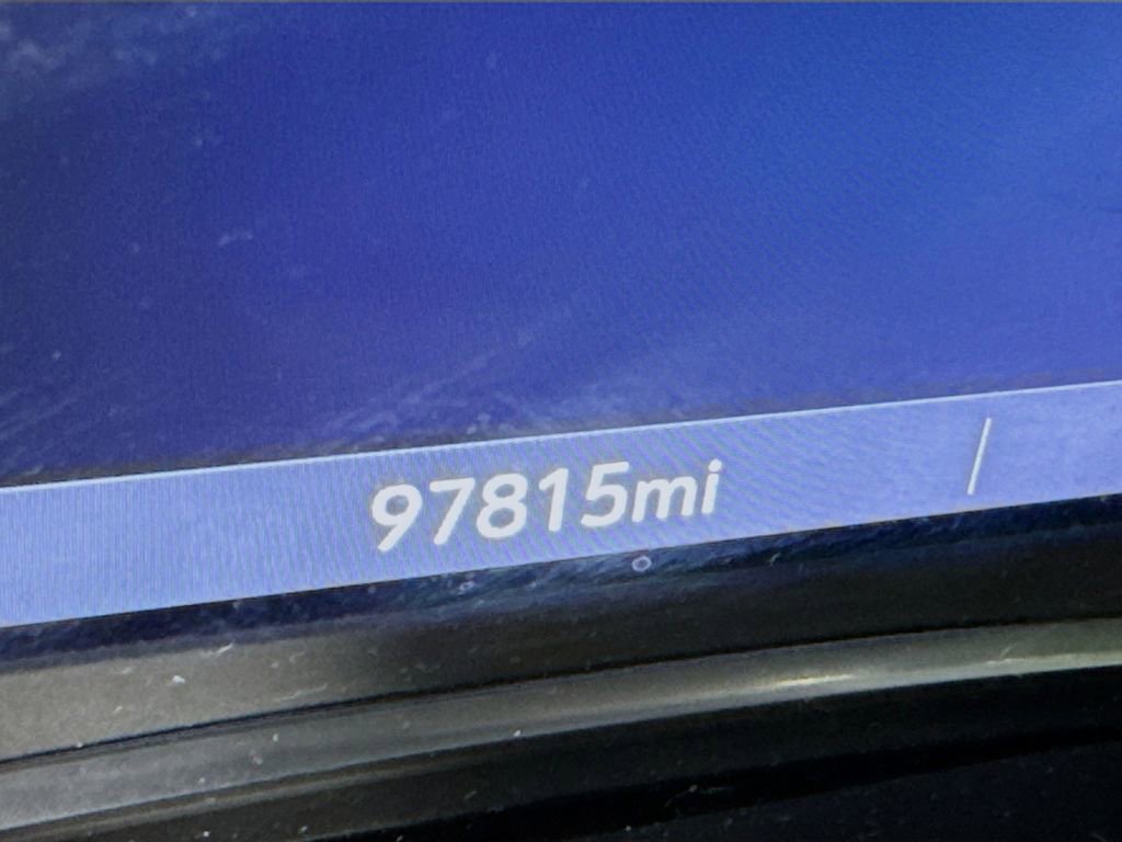 Used 2021 Chevrolet Traverse LT FWD image 4