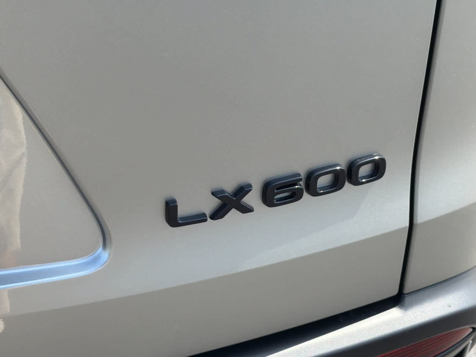 New 2026 Lexus LX 600 4WD w/ Luxury Package image 33