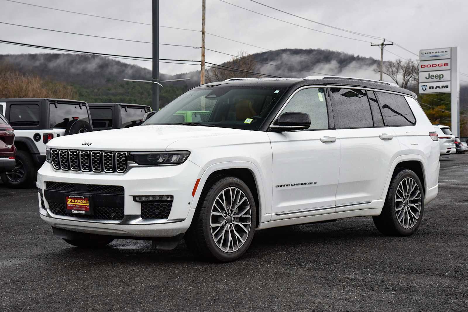 Certified 2021 Jeep Grand Cherokee L Summit AWD/4WD image 7