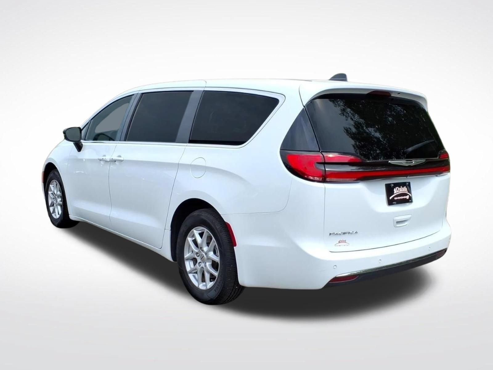 Used 2024 Chrysler Pacifica Touring-L FWD video 3