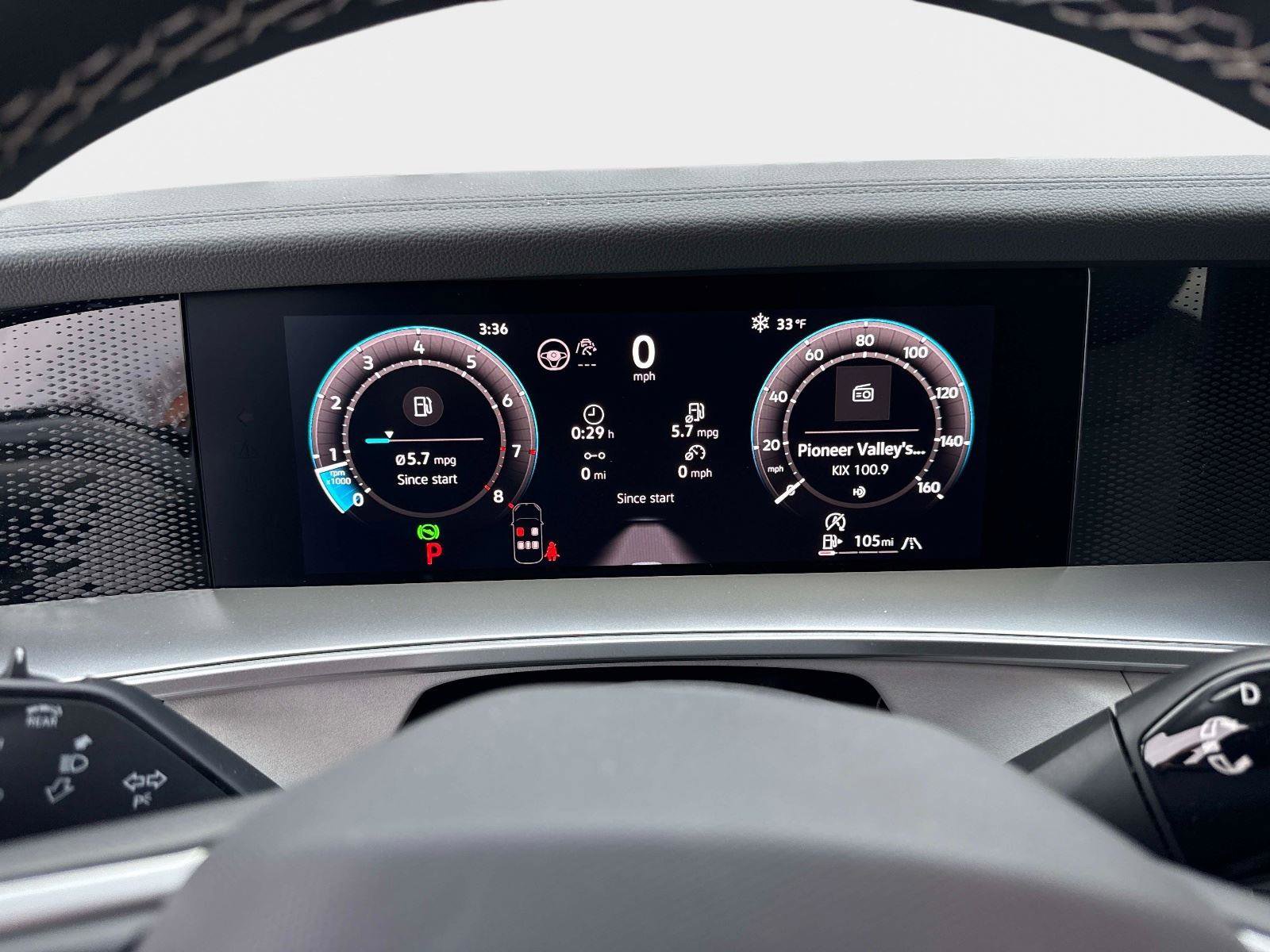 New 2026 Volkswagen Tiguan SE image 28