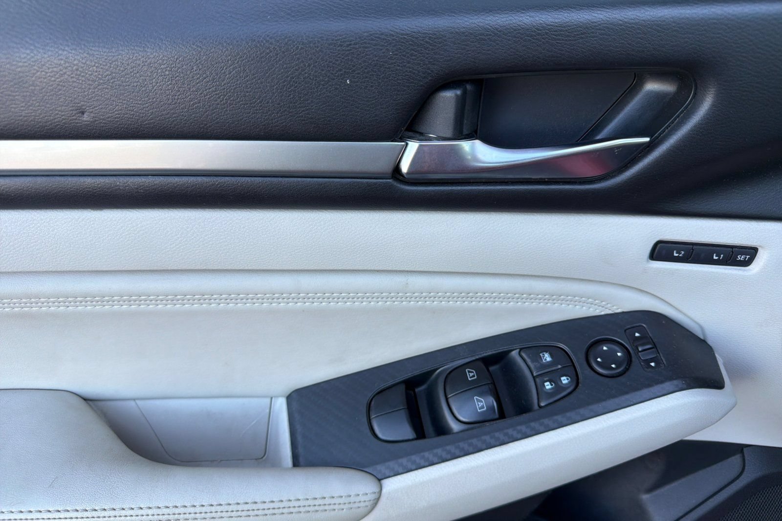 Used 2019 Nissan Altima 2.5 Platinum FWD image 10