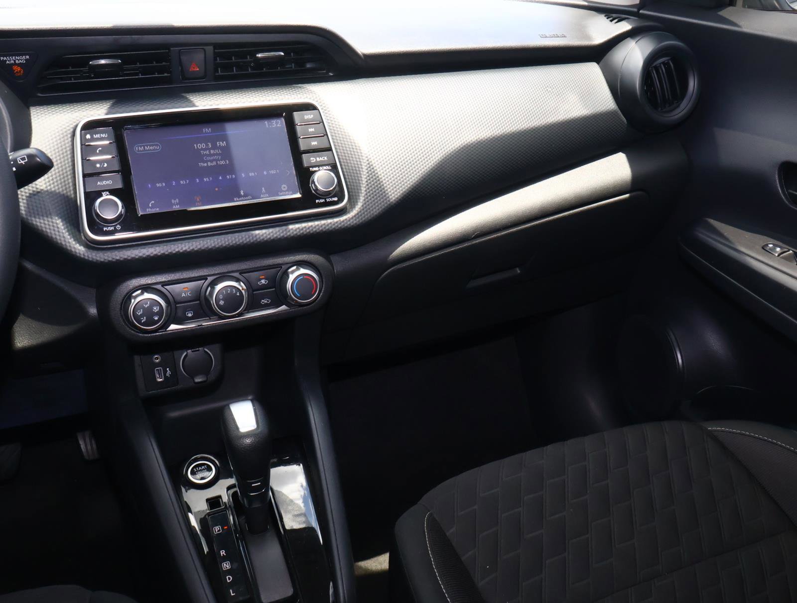 Used 2022 Nissan Kicks S FWD image 10