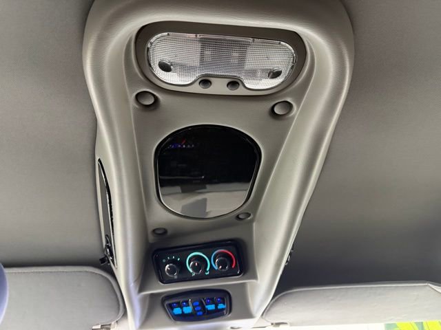 New 2026 Chevrolet Express 2500 Extended image 24