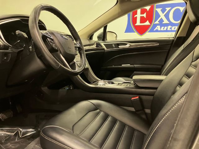Used 2020 Ford Fusion SEL image 35
