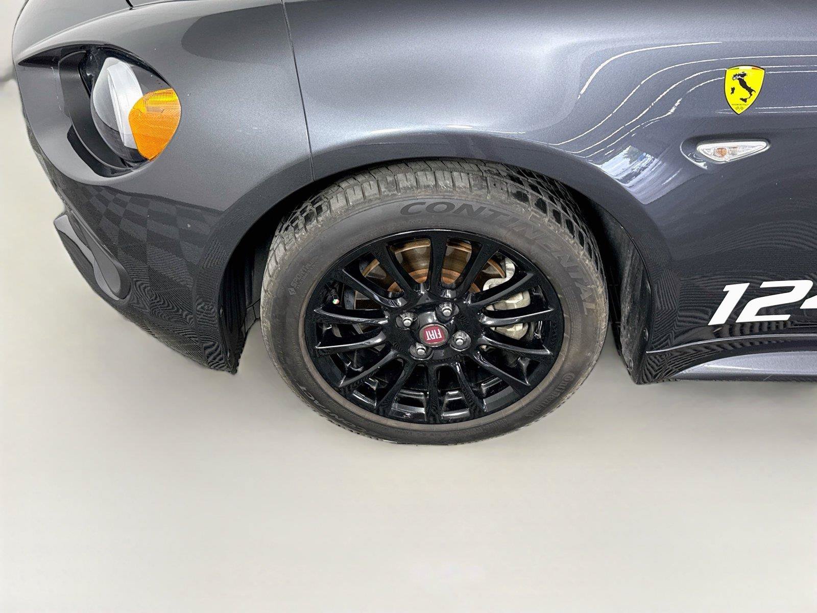 Used 2017 FIAT 124 Spider Classica RWD image 20