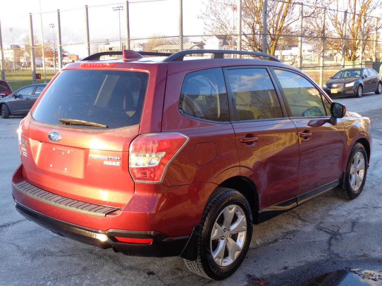 Used 2016 Subaru Forester 2.5i Premium w/ All-Weather Package image 4