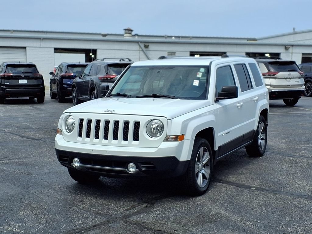 Used 2017 Jeep Patriot High Altitude FWD image 2