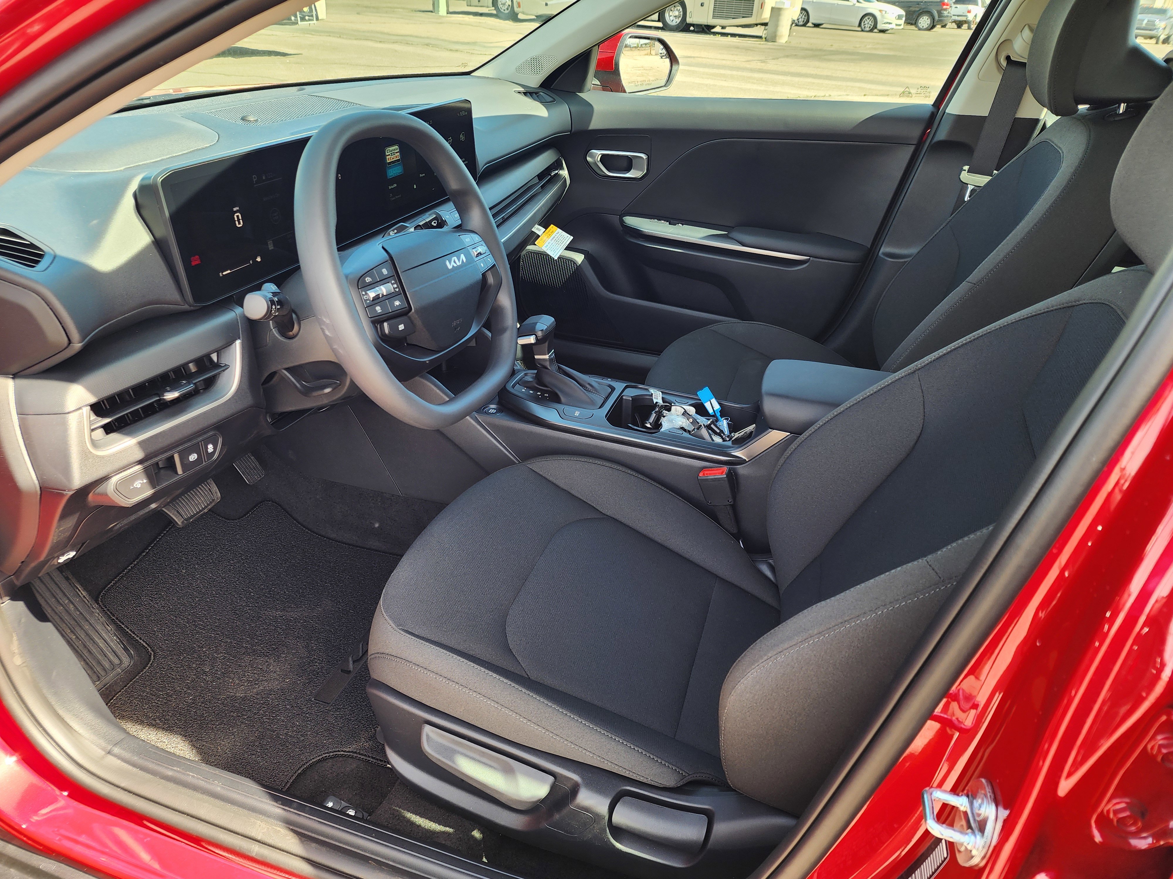New 2026 Kia K4 FWD image 12