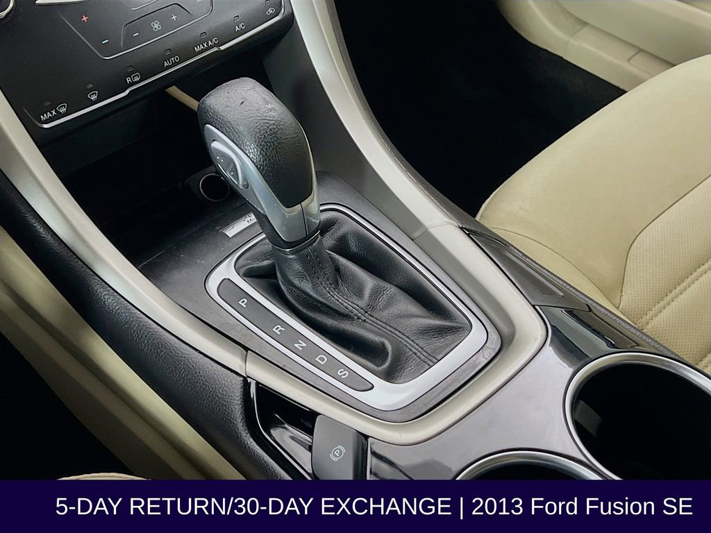 Used 2013 Ford Fusion SE FWD image 21
