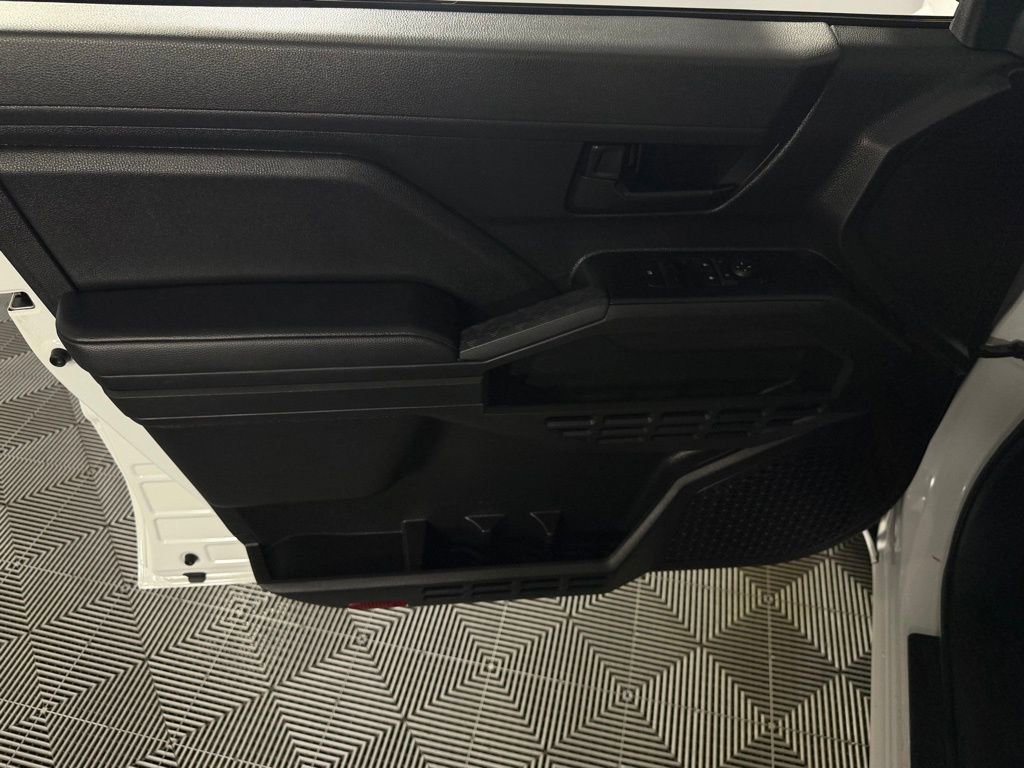 Used 2024 Toyota Tacoma SR image 21