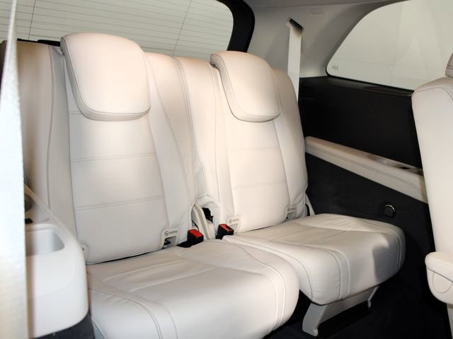 Used 2020 Mercedes-Benz GLS 450 4MATIC image 28