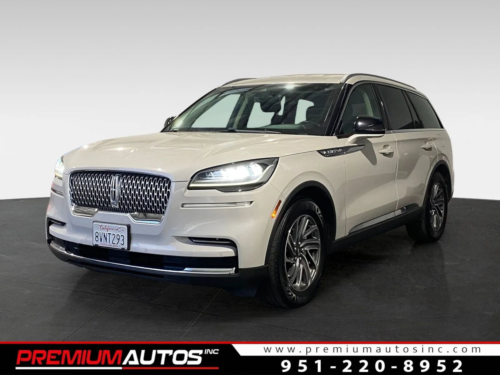 Used 2021 Lincoln Aviator 2WD image 1