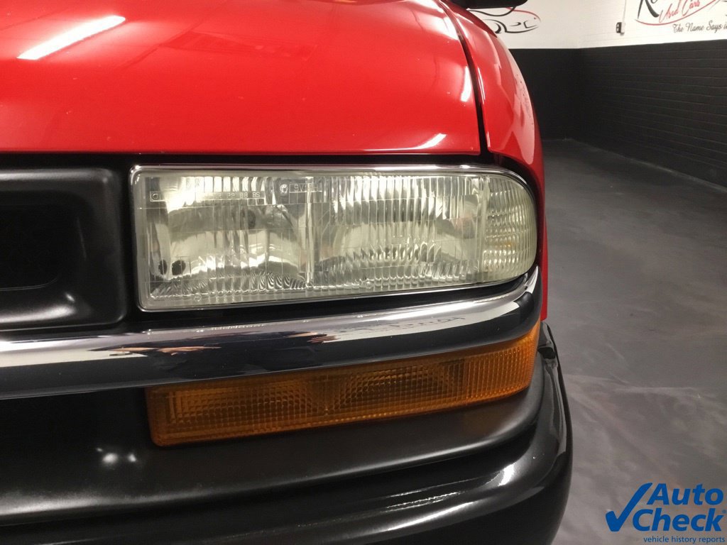Used 2003 Chevrolet S10 Pickup 2WD Regular Cab image 16