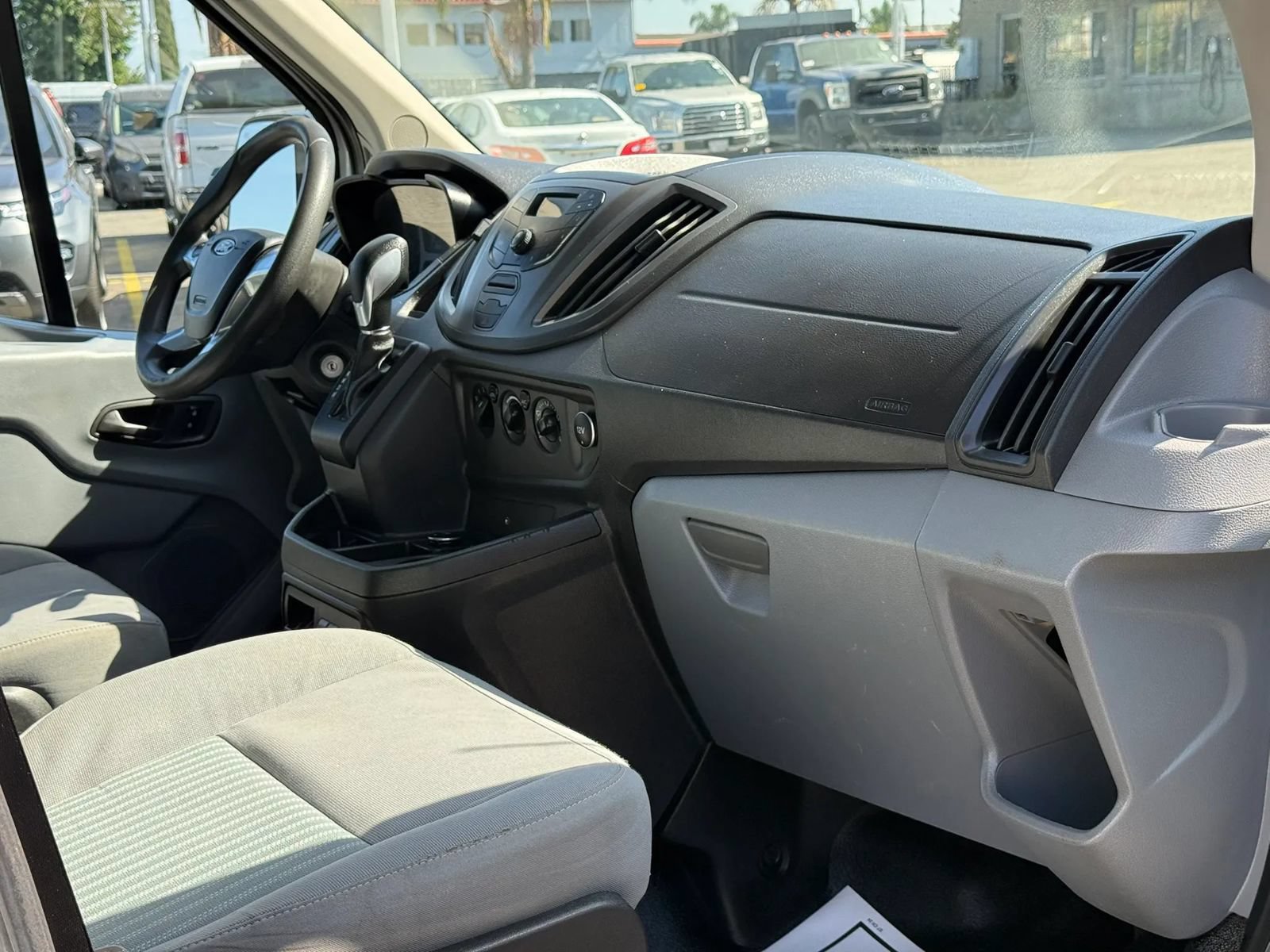Used 2017 Ford Transit 350 XL RWD image 18