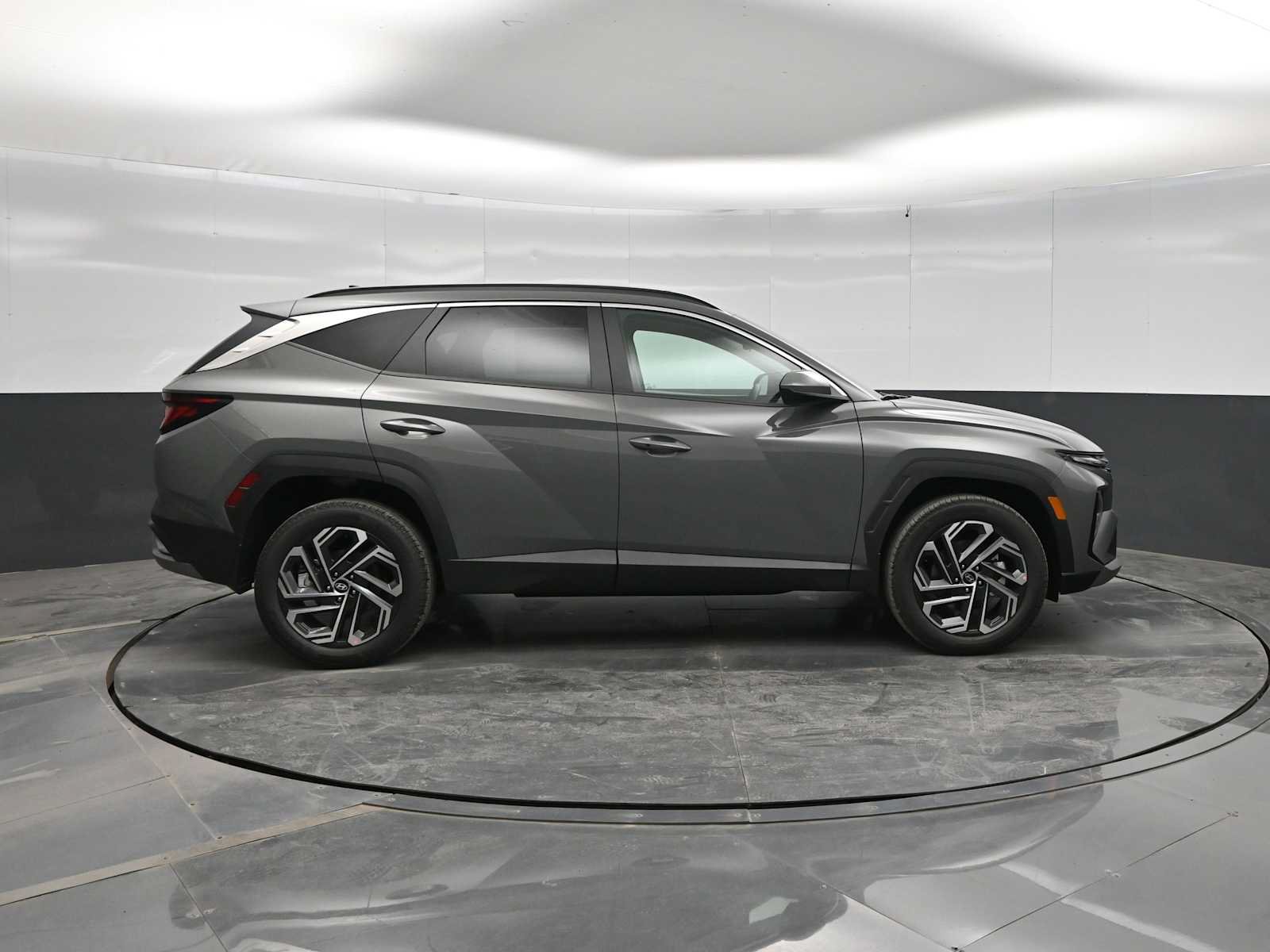 New 2026 Hyundai Tucson SEL Plus AWD/4WD image 9