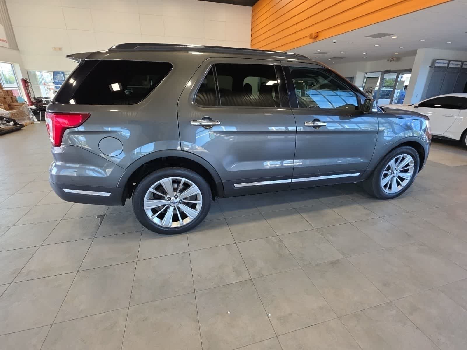 Used 2019 Ford Explorer Limited w/ Class III Trailer Tow Package FWD image 7