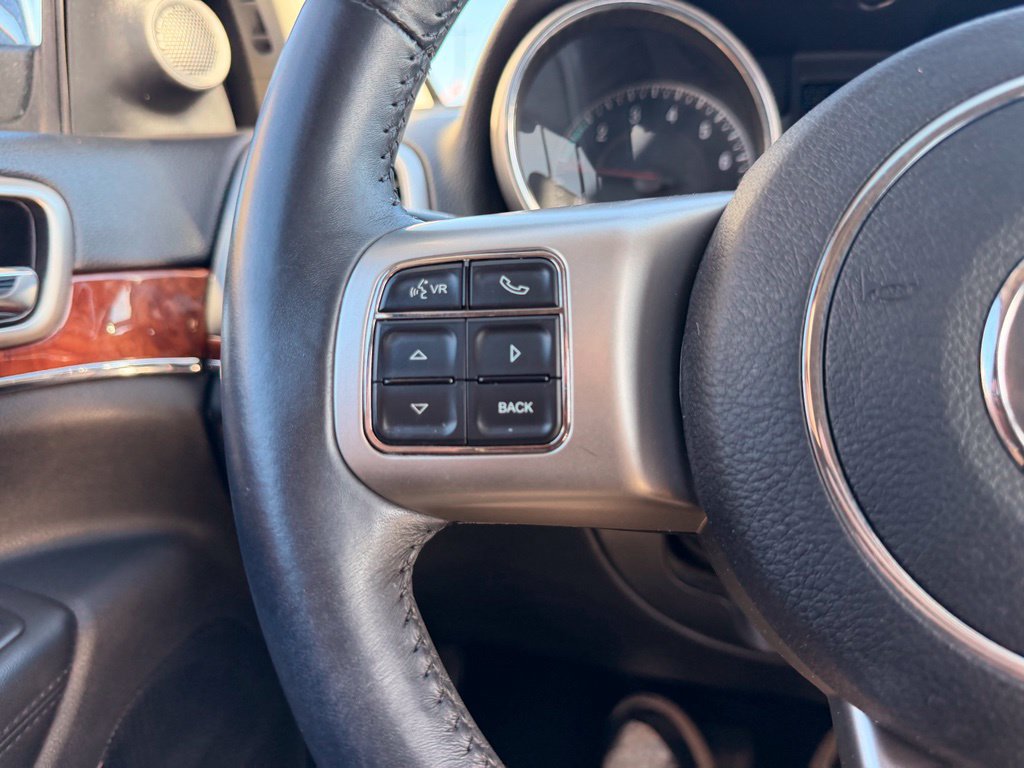 Used 2013 Jeep Grand Cherokee Limited AWD/4WD image 37