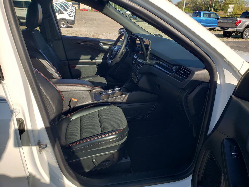Used 2023 Ford Escape ST-Line Select w/ Tech Pack #2 image 19