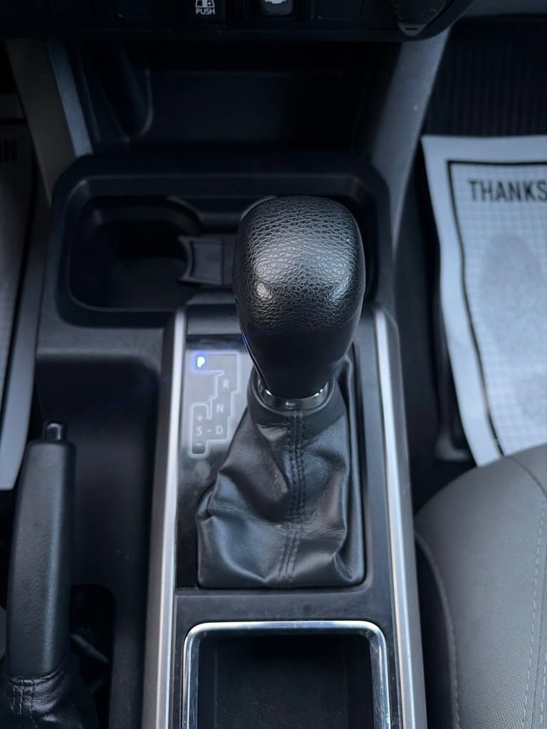 Used 2019 Toyota Tacoma SR5 AWD/4WD image 29