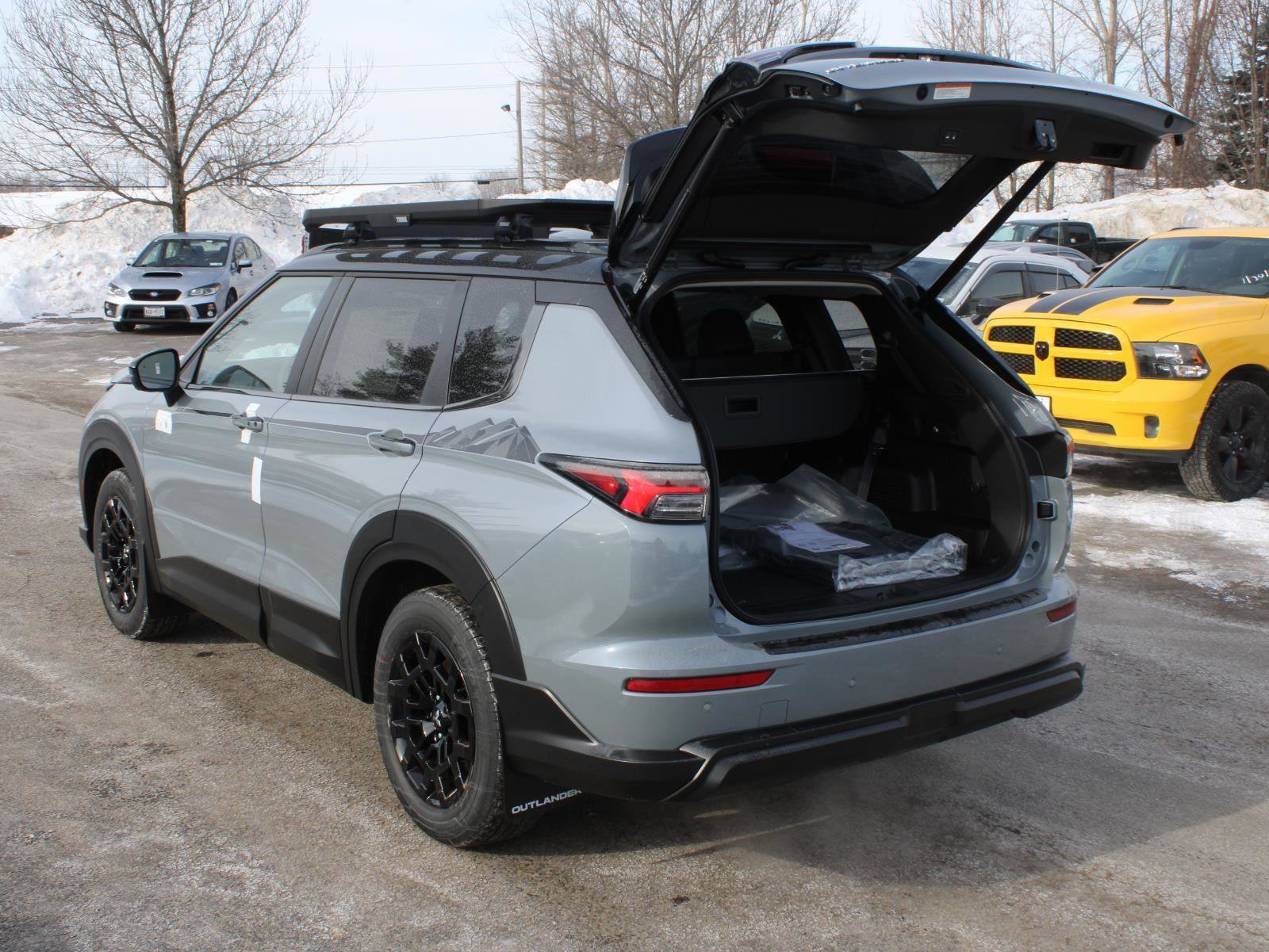 New 2026 Mitsubishi Outlander Trail Edition image 7