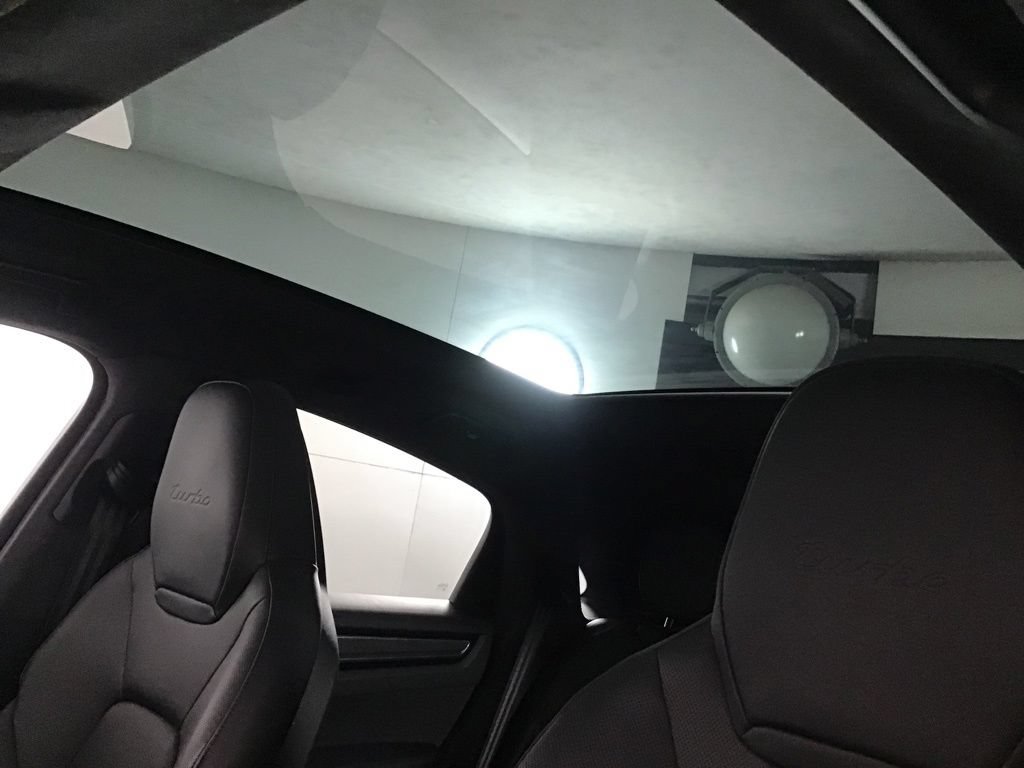 Certified 2020 Porsche Cayenne Turbo AWD/4WD image 30