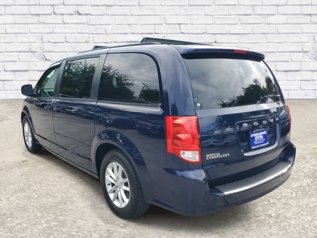 Used 2016 Dodge Grand Caravan SXT w/ Rear Park Assist Package FWD image 2