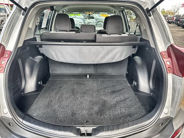 Used 2014 Toyota RAV4 LE image 30