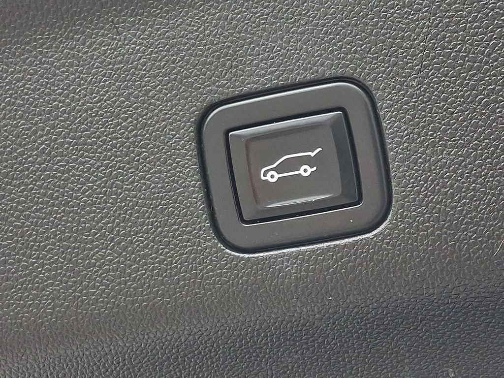 Certified 2021 Chevrolet Suburban High Country AWD/4WD image 33