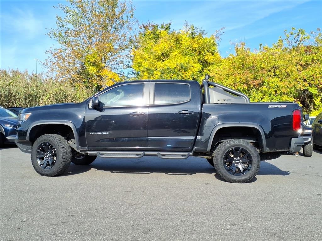 Used 2022 Chevrolet Colorado ZR2 w/ ZR2 Midnight Special Edition image 3