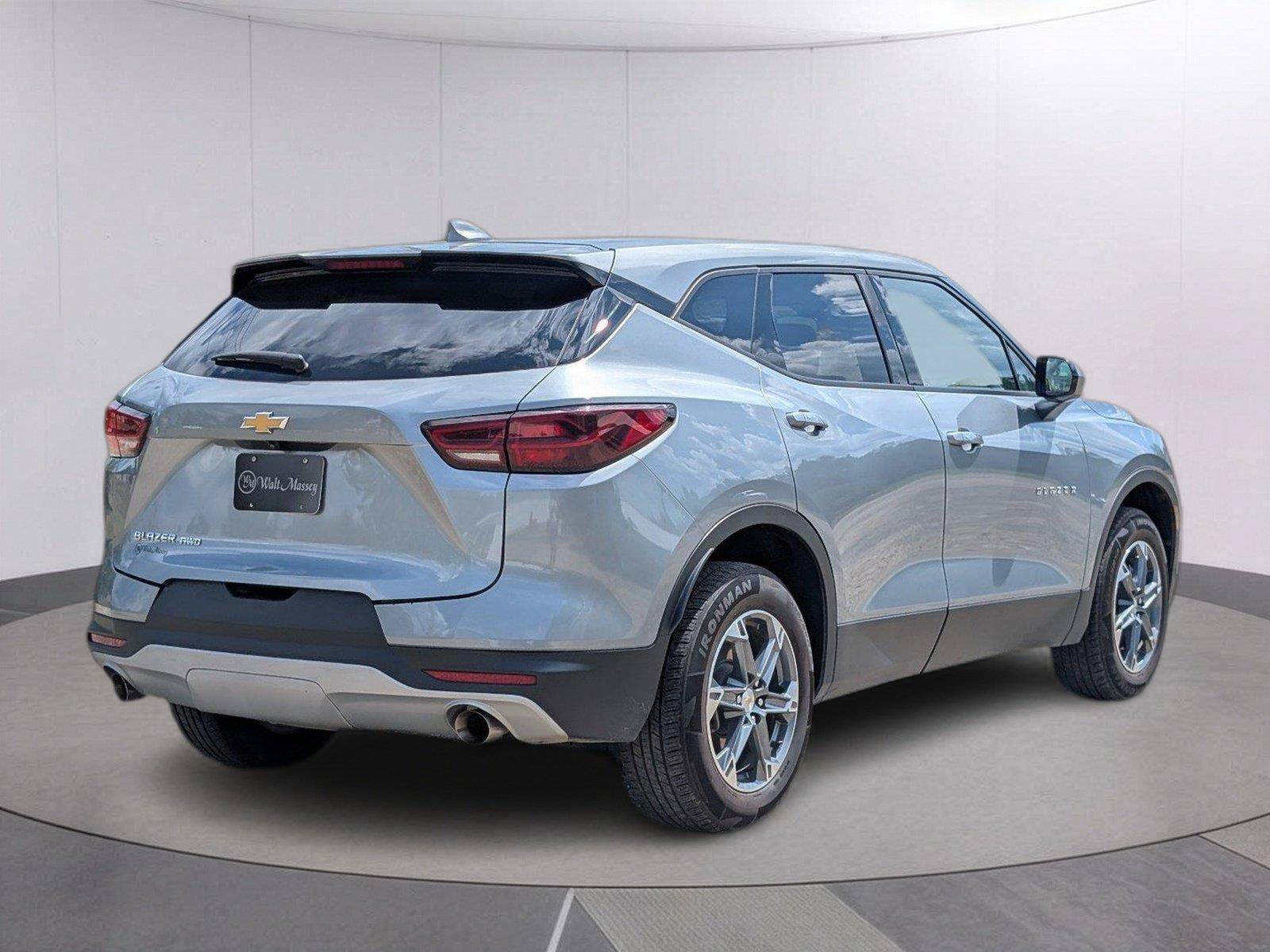 Used 2025 Chevrolet Blazer LT AWD/4WD image 7
