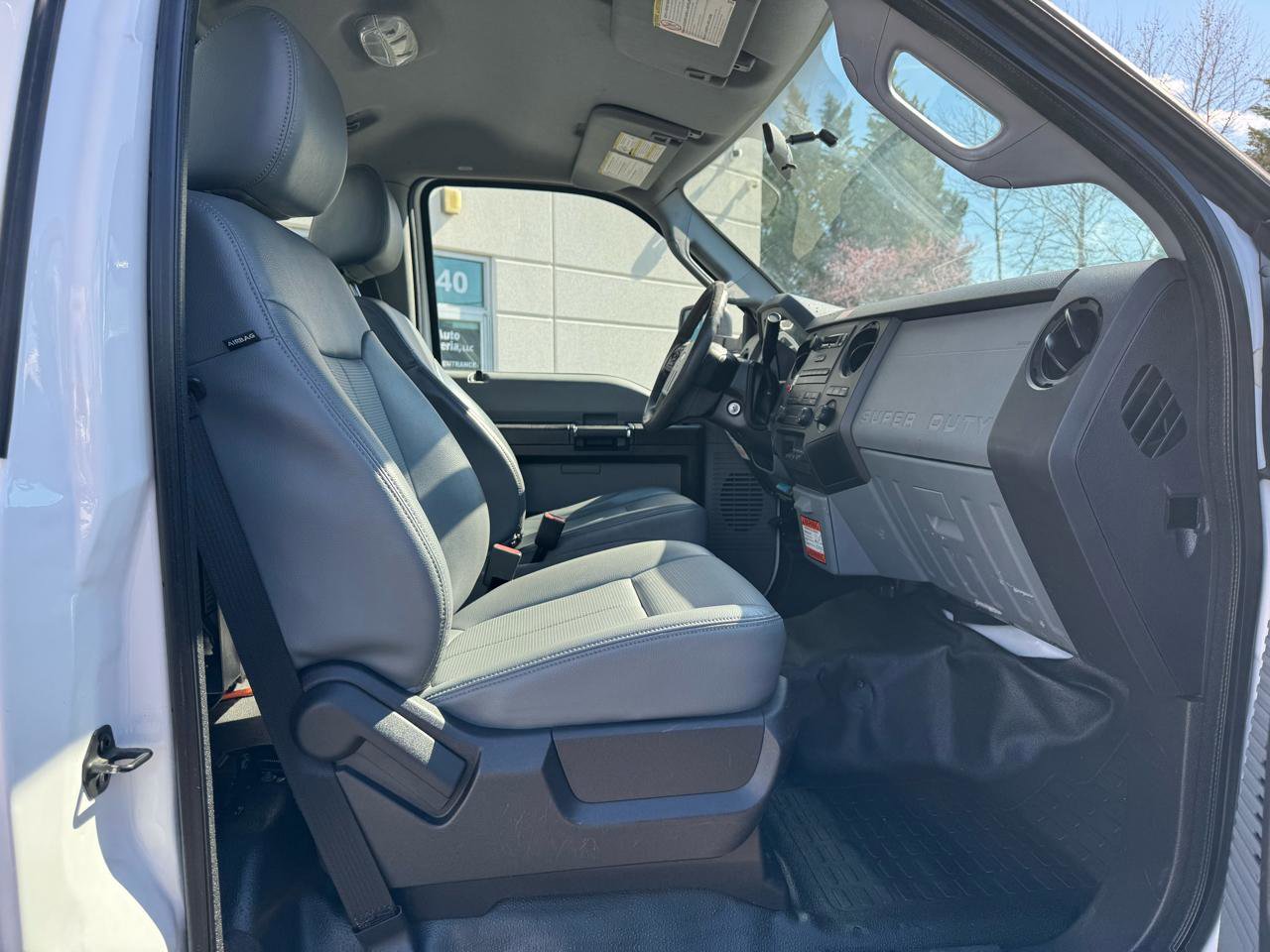 Used 2015 Ford F450 XL w/ Power Equipment Group image 36