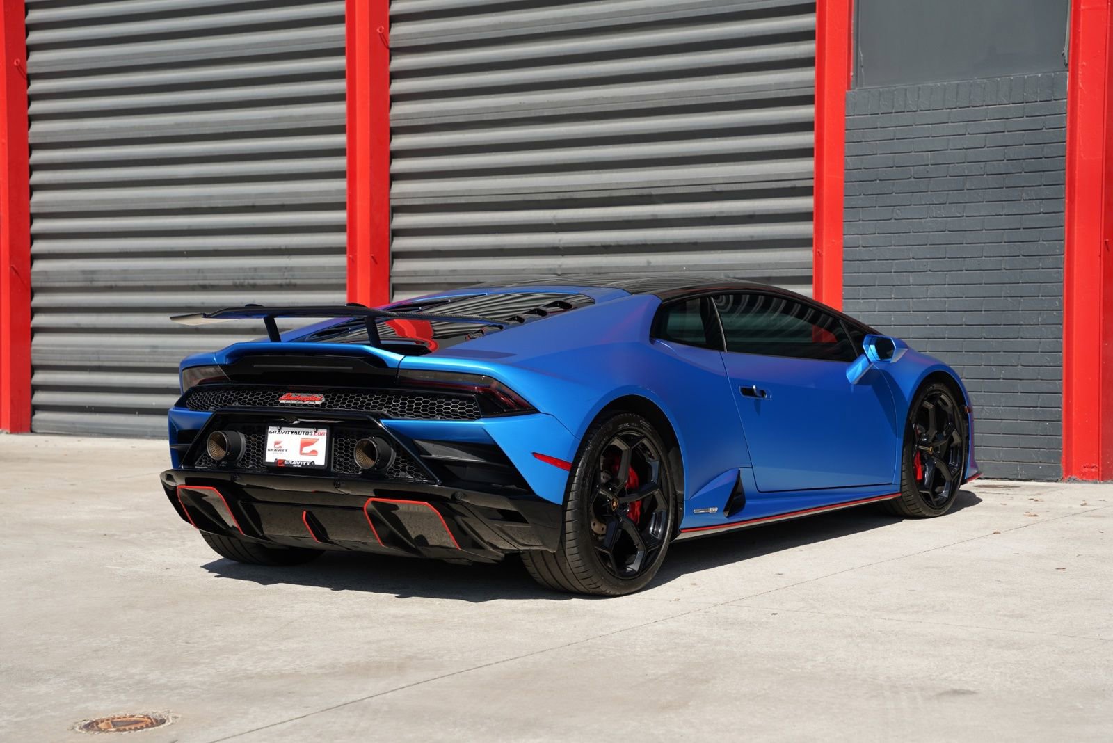 Used 2021 Lamborghini Huracan EVO image 14