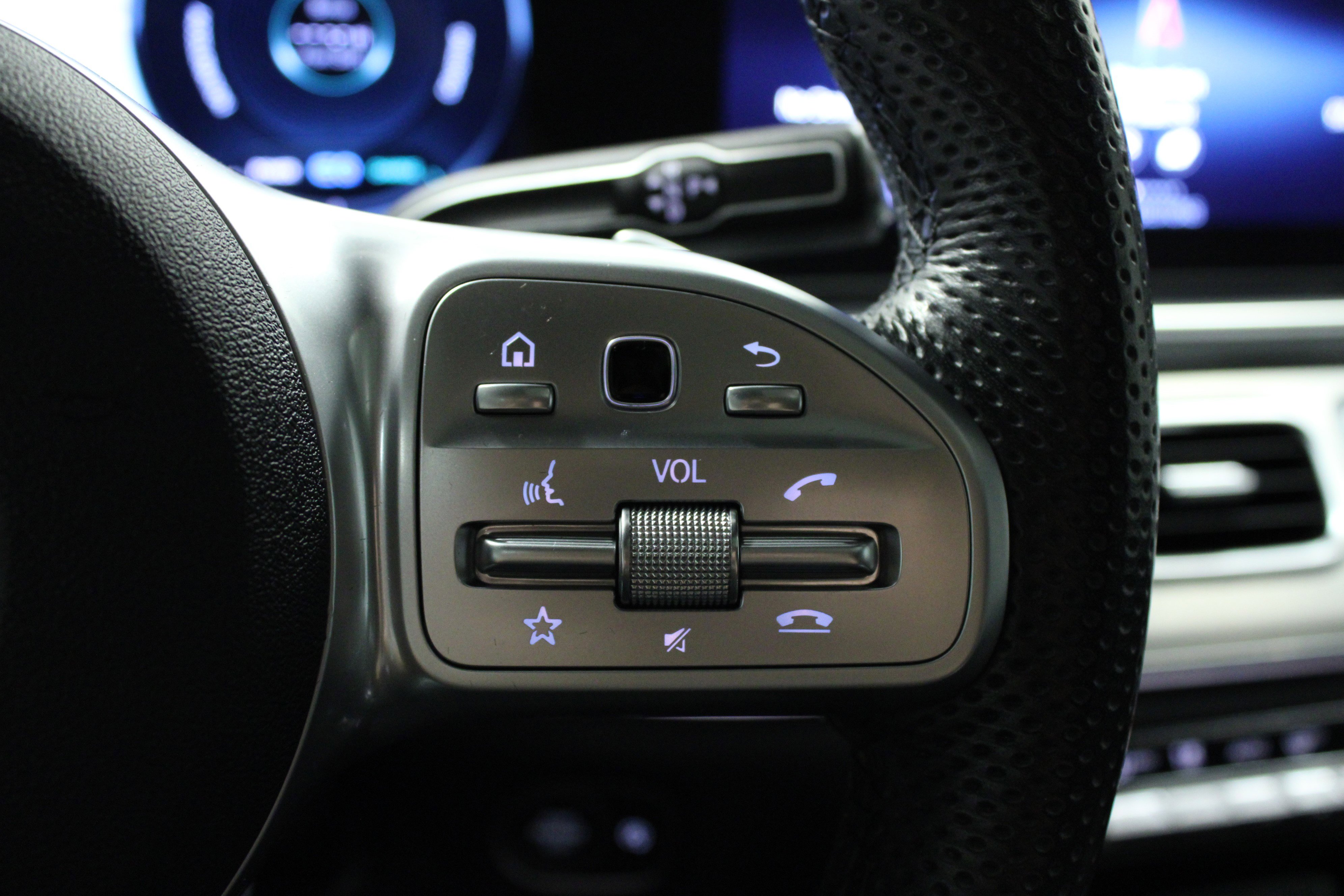 Used 2022 Mercedes-Benz GLS 450 4MATIC image 22