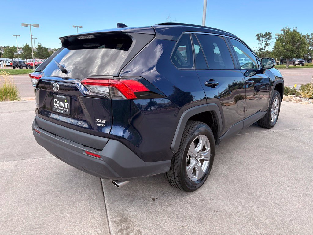Used 2025 Toyota RAV4 XLE AWD/4WD image 8