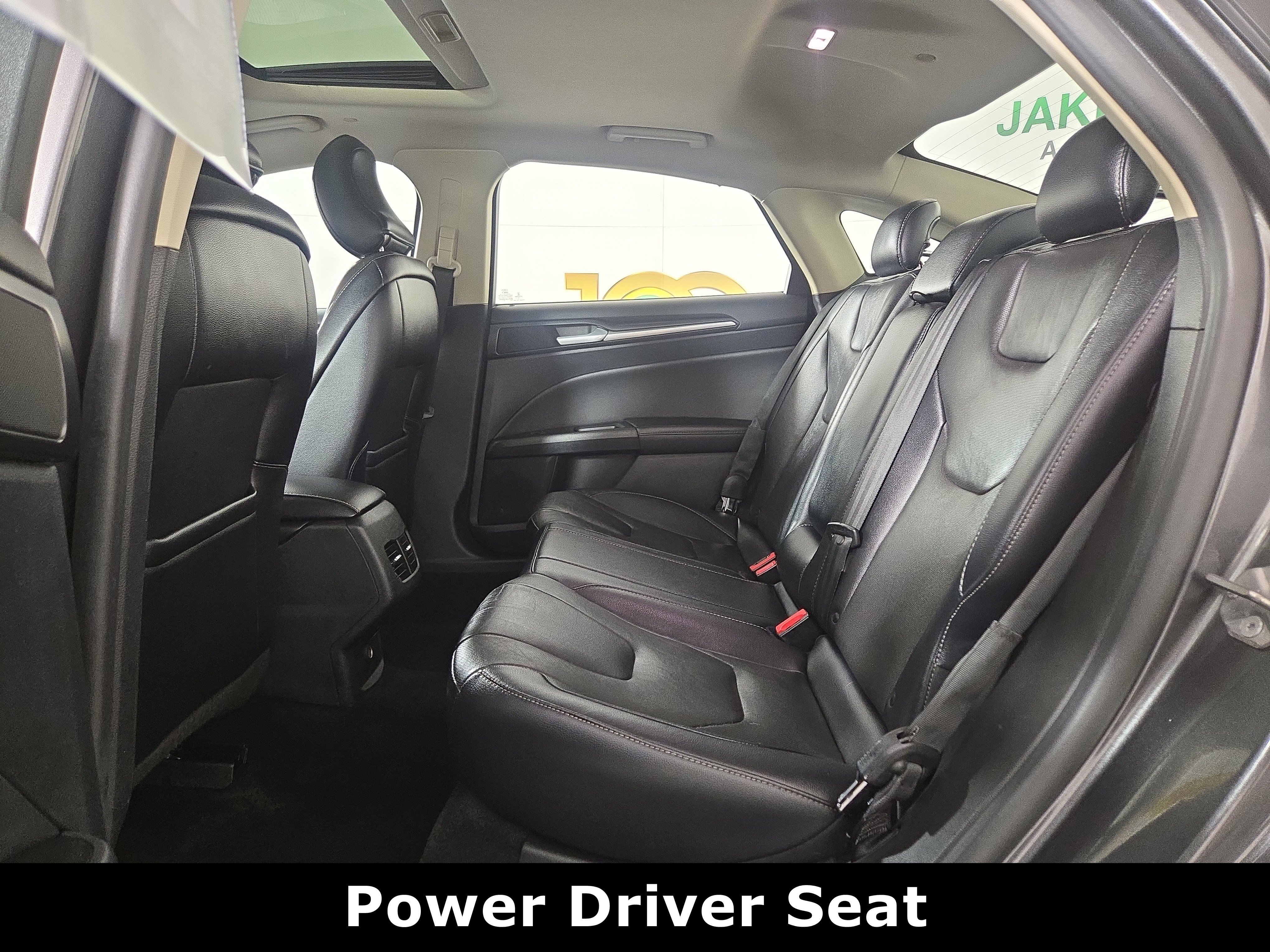 Used 2019 Ford Fusion Titanium image 12