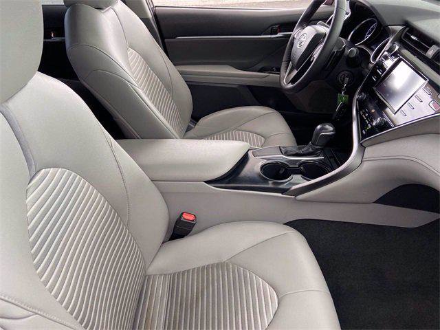 Certified 2018 Toyota Camry SE FWD image 29