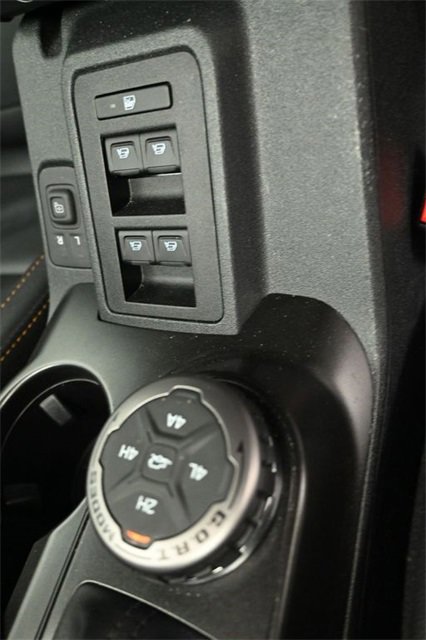 Used 2023 Ford Bronco Badlands image 22