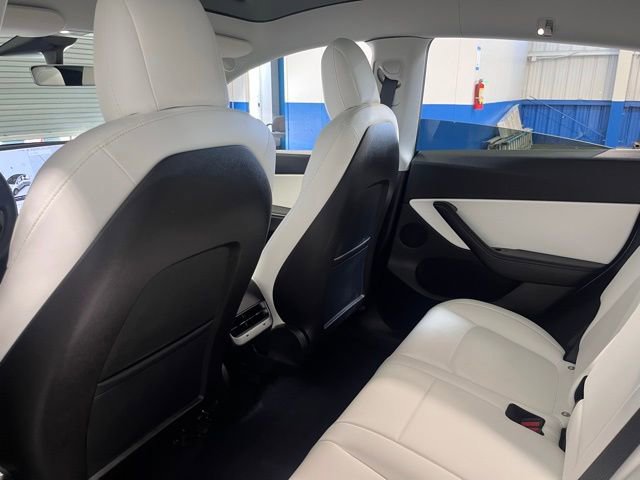 Used 2021 Tesla Model Y Long Range image 17