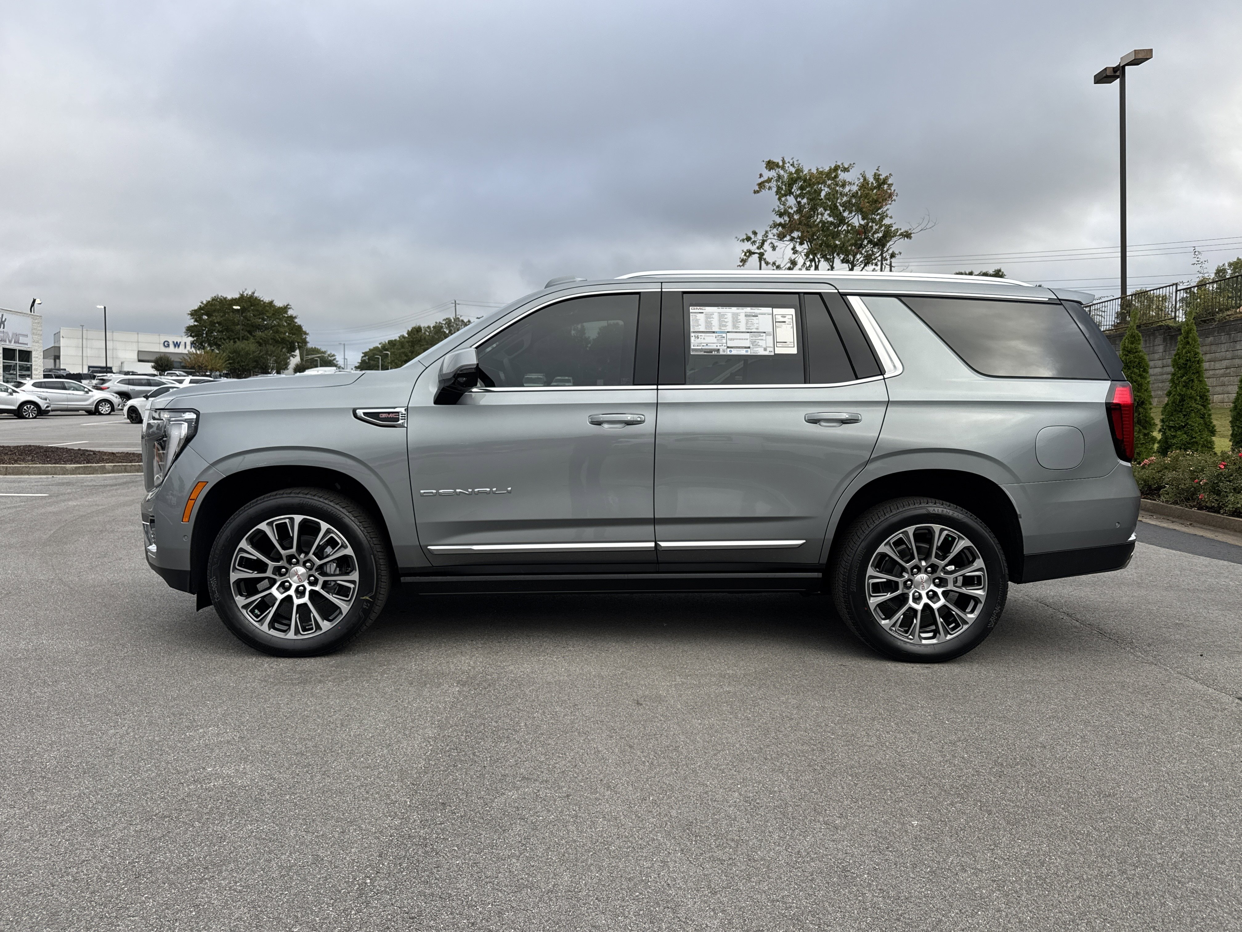 New 2026 GMC Yukon Denali w/ Sun & Power Step Package image 7