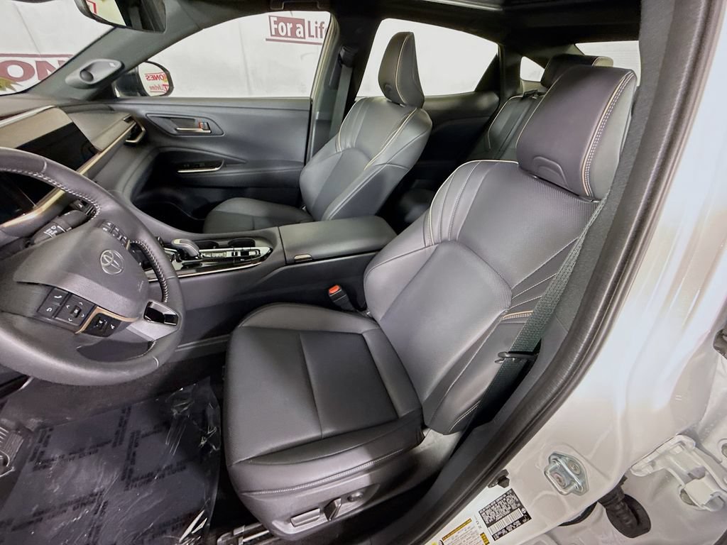 Certified 2026 Toyota Crown AWD/4WD image 28