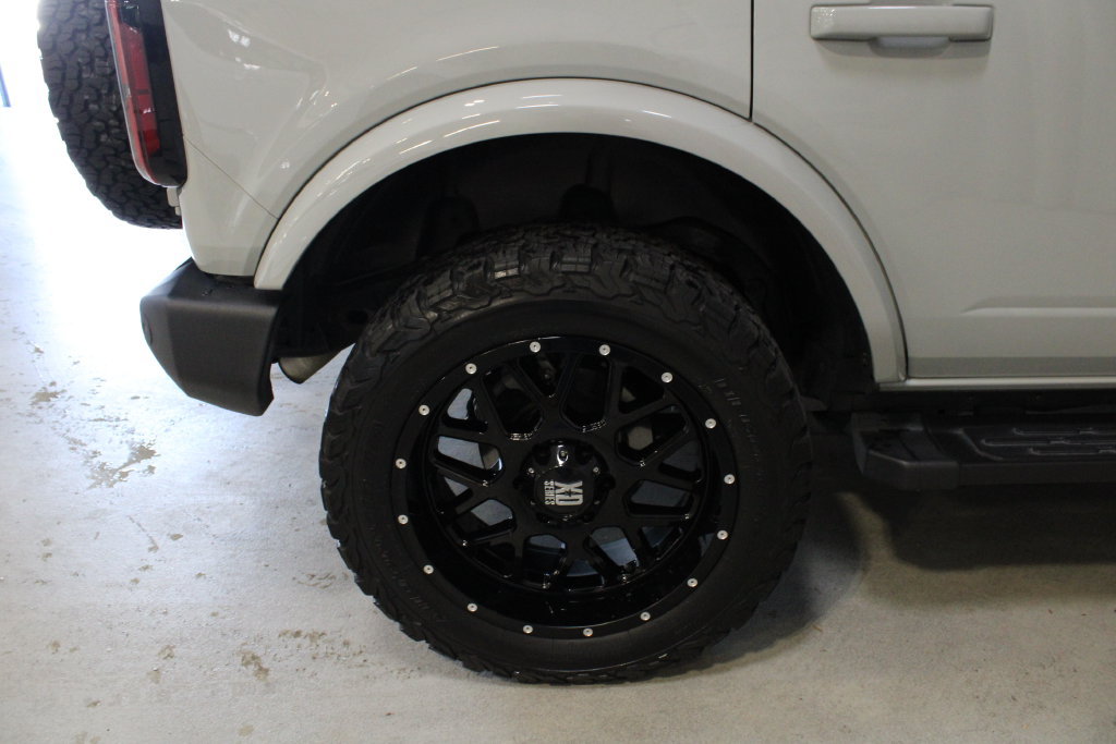 Used 2023 Ford Bronco Outer Banks AWD/4WD image 26